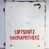 METAL BOX RED CROSS LUFTSCHUTZ