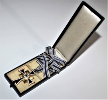 CROCI DELLE MADRI TEDESCHE CLASSE ORO IN SCATOLA 