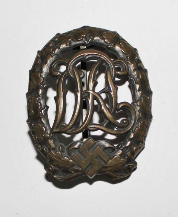 SPORT BADGE