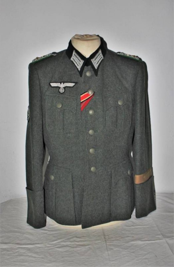 ARMY OFFICER�S TUNIC M36 G.J.