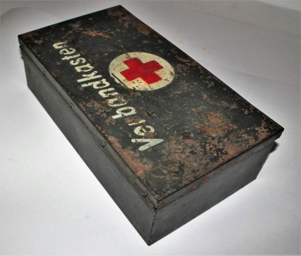 D.R.K. VERBANDSKASTEN M.1930 GREEN