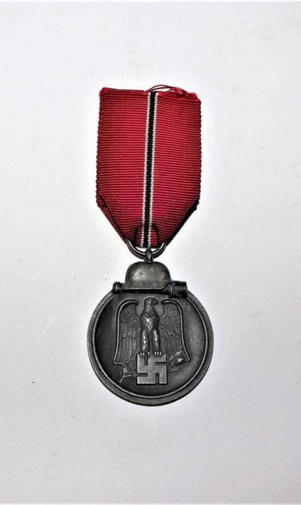 WWII GERMAN EASTERN FRONT MEDAL