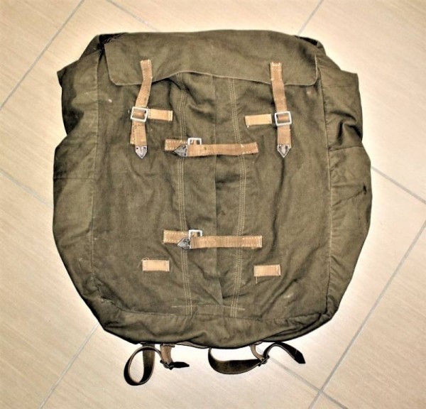 BACKPACK FOR CLOTHES OFFICER�S WH