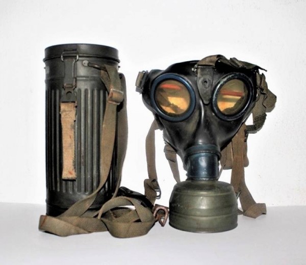 GAS MASK GREEN