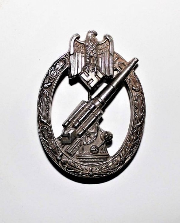 BADGE ANTI-AIRCRAFT WEHRMACHT