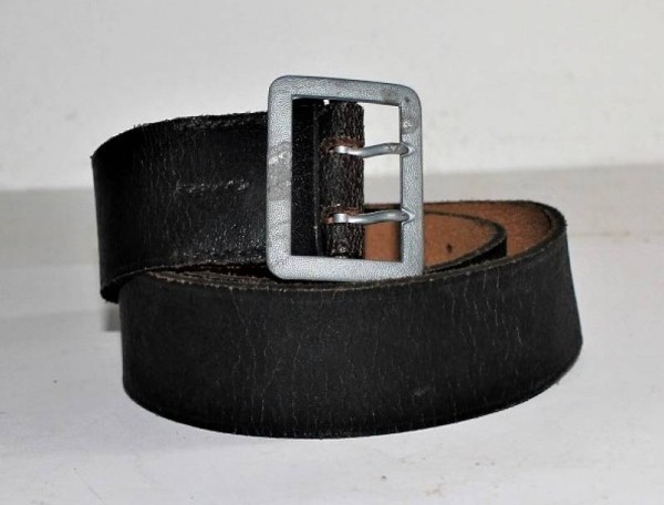 OFFICER�S BELT AND BUCKLE W.SS-LW-WH