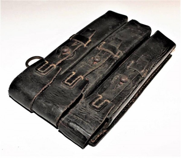 MP38-MP40 LEATHER MAGAZINE POUCHES