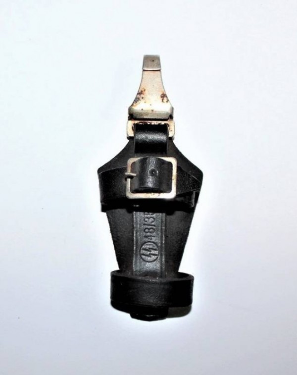 SS DAGGER VERTICAL HANGER