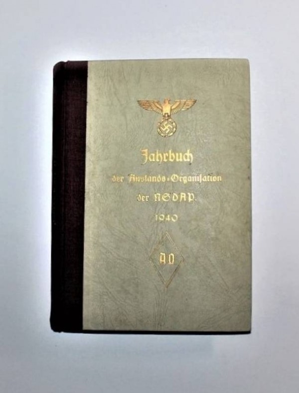 LIBRO DELL�ORGANIZZAZIONE N.S.D.A.P. EDIZIONE 1940