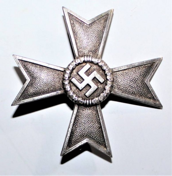 WAR MERIT CROSS