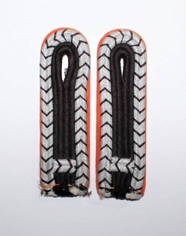 FELDGENDARMERIE SHOULDER BOARDS 
