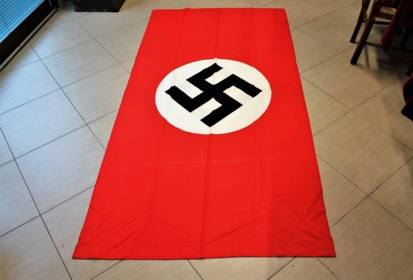 STENDARDO POLITICO N.S.D.A.P.