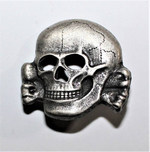 TOTENKOPF SCHIRMMUTZE SS