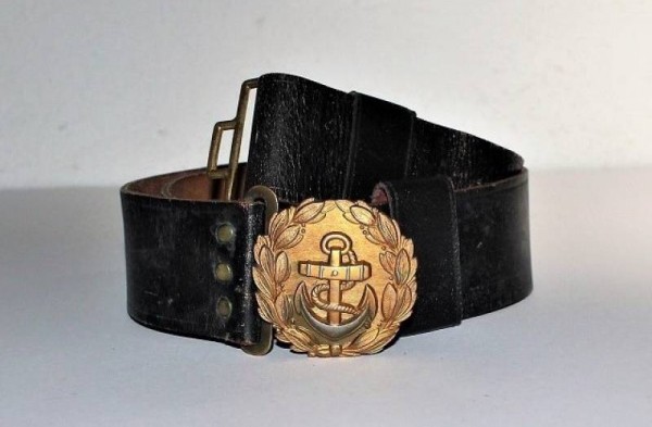 OFFICER KRIEGSMARINE BELT AND BUCKLE