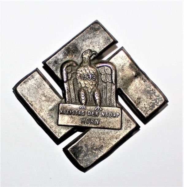 KFRISTAG NSDAP 1939 BADGE