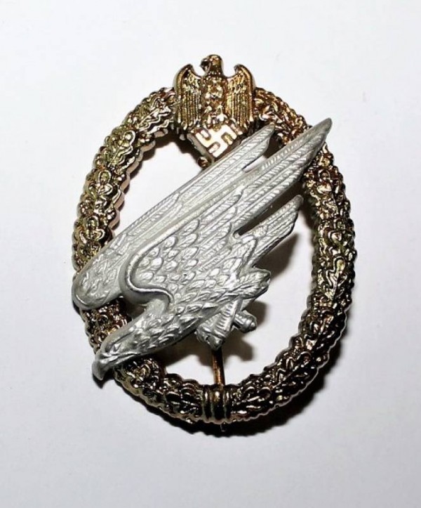 RIPRODUZIONE DI DISTINTIVO DA PARACADUTISTA FANTERIA DELLA WH