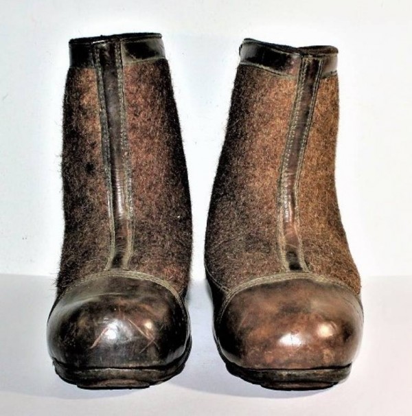 STIVALI INVERNALI IN PELTRO