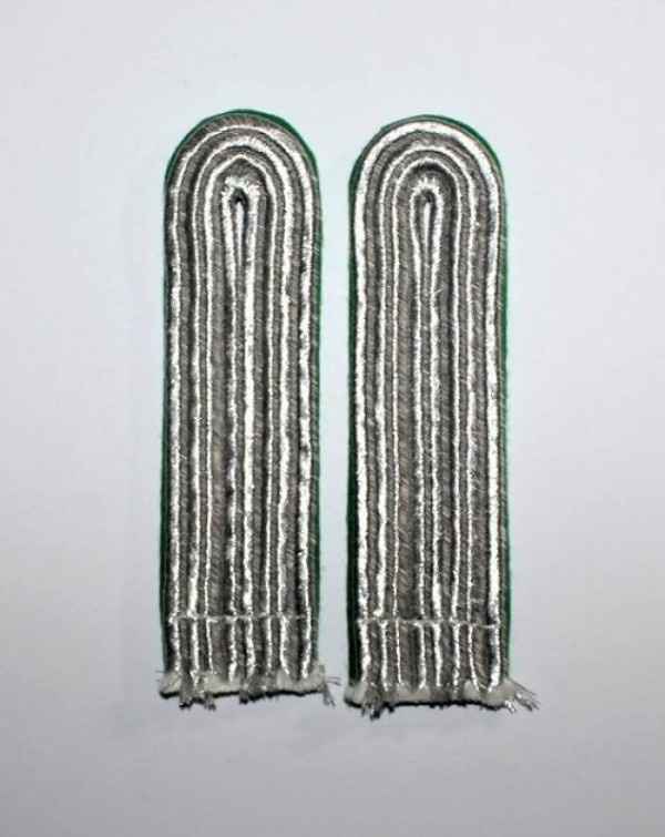 SHOULDERS BOARDS OFFICIAL LUFTWAFFE ADMINISTRATION