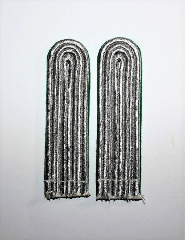 SHOULDERS BOARDS OFFICIAL LUFTWAFFE ADMINISTRATION